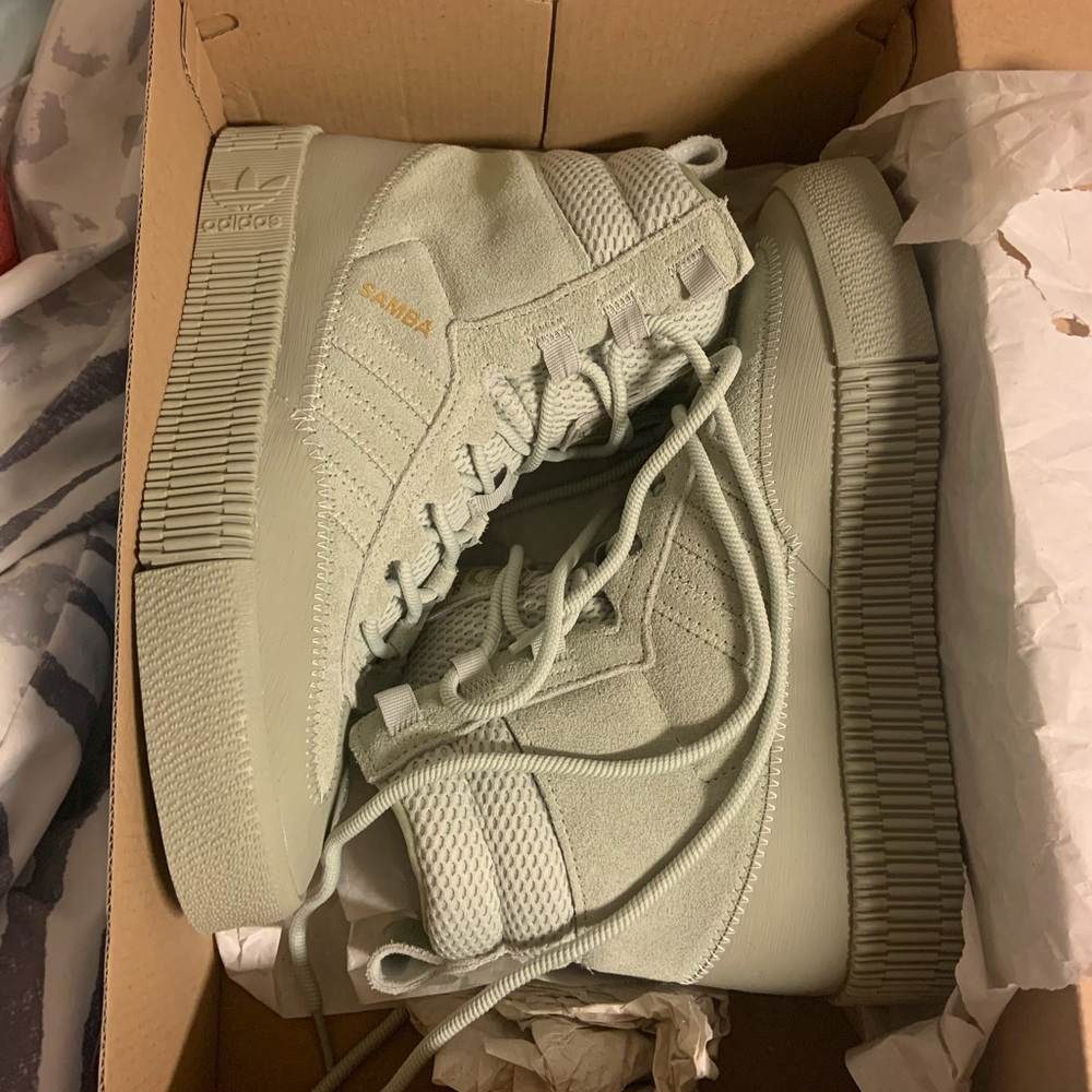 brand new samba boots